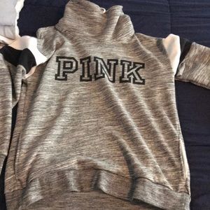 Doesn’t fit right, fits more like a medium